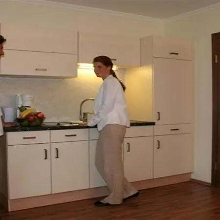 Wiesenhof شتروبل